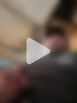 Mikeylovewetpussy photo 2