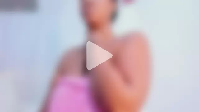 RoxannaBlanche photo 7