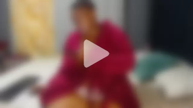 SEXYHUGEASS21 photo 1