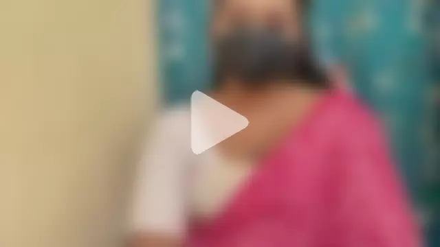 Tanuja-Sexy photo 19