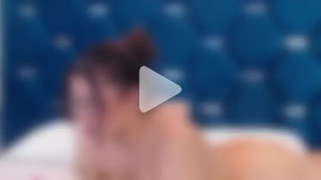 ThaniaJones photo 15