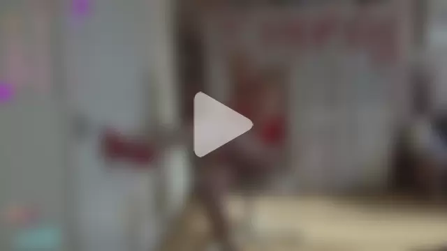 TopazCamgirl photo 2