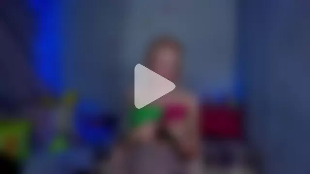 YourLizzyDoll photo 15