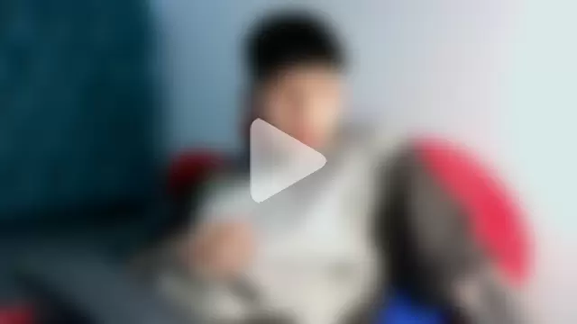 _Thomas_hot_ photo 6