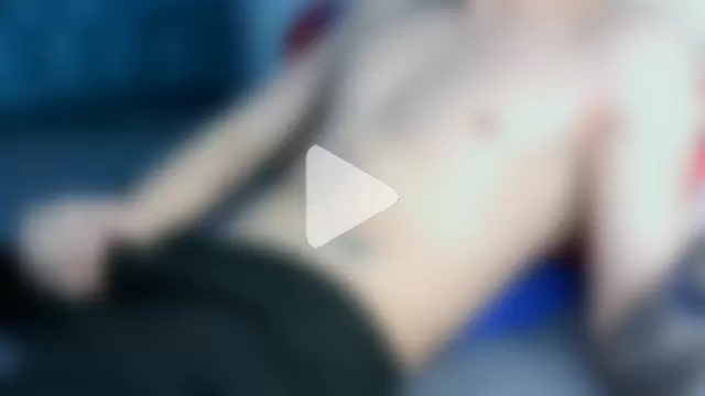 _Thomas_hot_ photo 2