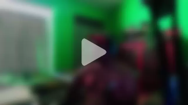 _______the photo 20