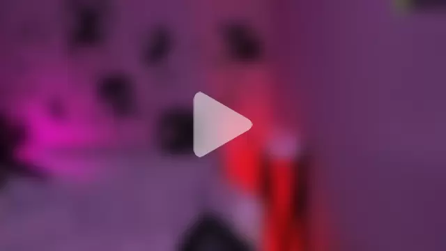 angie_foxy1 photo 3