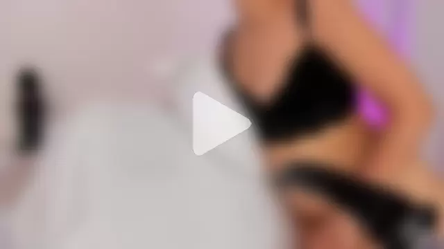 arynaughty photo 18
