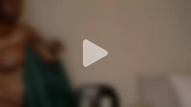 bustytitsxxx photo 1