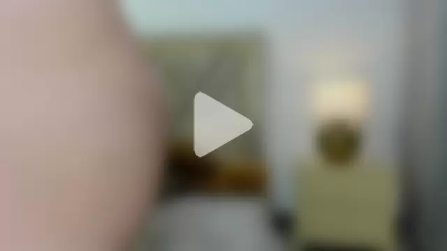 emily_queen2 photo 3