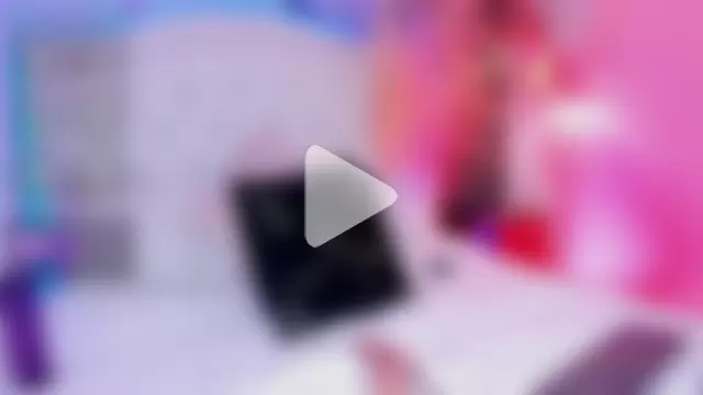 julietaevanns photo 2