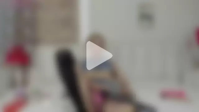 laura_latinhot1 photo 15