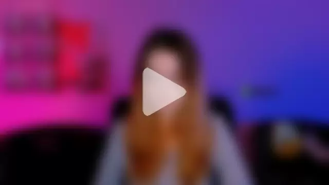 liana_kisses photo 10