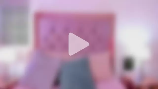 melanie_hills photo 10