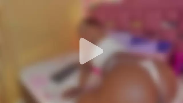 melody_paris photo 14