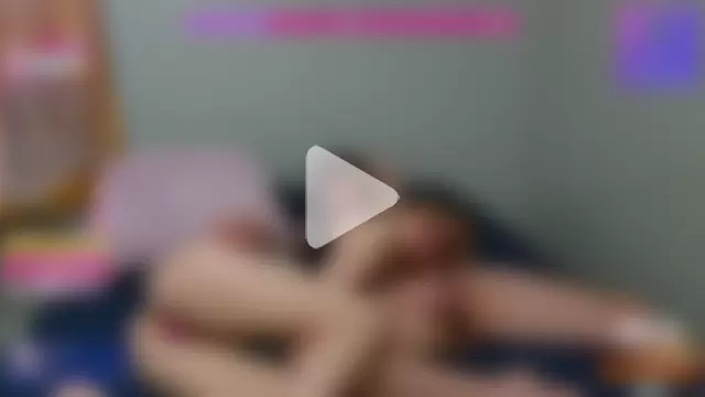 milkandhoneycams photo 1