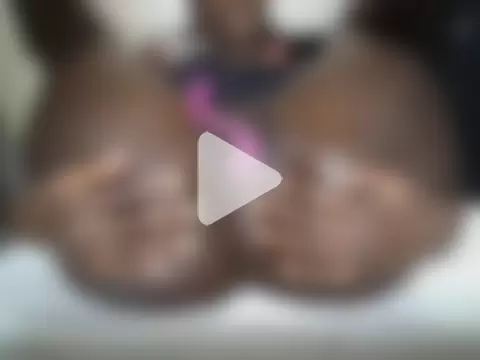 prettychocolatepetite photo 21
