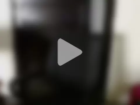 savage_laura photo 2